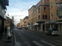 Da lunedì i lavori al marciapiede di viale Veneto
