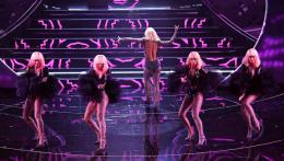 Giulia Boscolo, una Carrà sul palco di Sanremo