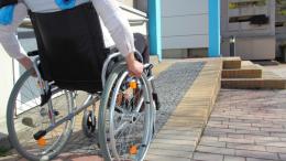Barriere per disabili, un “no” bipartisan