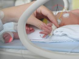 Baby shake e cocaina, il dramma della bimba