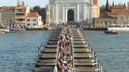 La festa del Redentore inizia sul ponte votivo