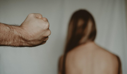Terrorizzava l'ex, arrestato lo stalker