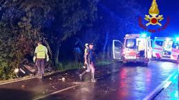 Quattro ragazzini morti in un tragico schianto