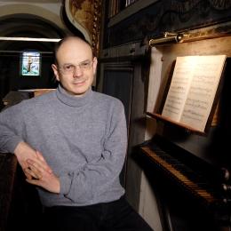 Perrucci e il suo organo, nella chiesa di Santa Caterina