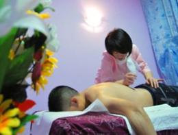 Massaggi hard, scatta il blitz della finanza