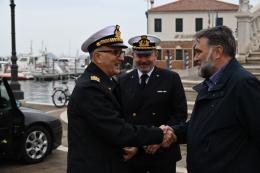 L’ammiraglio in visita al Porto