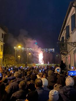 I fal&ograve; della vecia da tutto esaurito