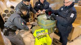 26mila borse non tracciate in un camion al porto