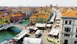 Il mercato vincola il piano dell’arredo urbano