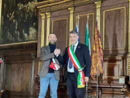 Premiato il cittadino Renzo Cremona