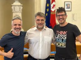 La promozione punta sulla simpatia