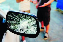 Truffa dello specchietto: è allarme