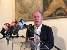 Carenza medici. Zaia: "Scandaloso che a 70 vadano in pensione ma esercitino nel privato"