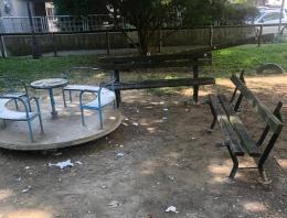 “Giardino Ravagnan in condizioni indecenti”