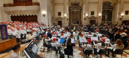 Concerto di Natale, note e voci delle giovani promesse