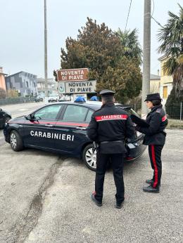 Incendiano un'auto per vendetta, ma è quella sbagliata