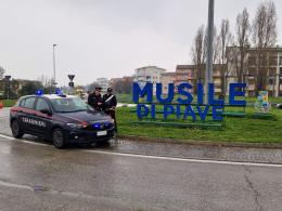 Droga nascosta all'interno del locale, scatta la maxi operazione