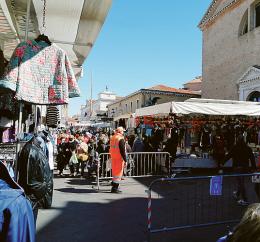 Le feste non fermano il mercato cittadino 