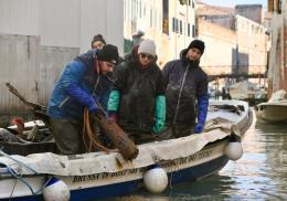 I sub raccolgono 9 quintali di rifiuti nei fondali