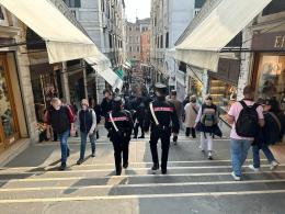  Tenta di derubare un'anziana disabile, arrestato dai Carabinieri.