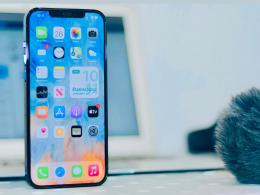 Rifiuti, arriva l'app per aprire le calotte