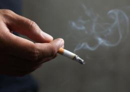 Sigarette, al via la raccolta firme per aumentarle di 5 euro 