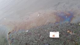 Gasolio in laguna, emergenza senza risposte