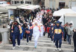  Una fiamma accesa da un dono