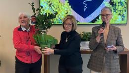 Un camelia per celebrare le donne