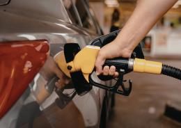 Carburanti: a fine mese scade il taglio delle accise