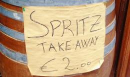 Due spritz 14 euro, i veneziani insorgono