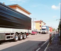 “Vogliamo il limite per i camion”