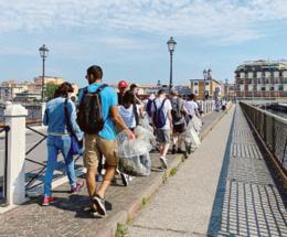 Gli studenti ripuliscono il Lusenzo con Green Bei