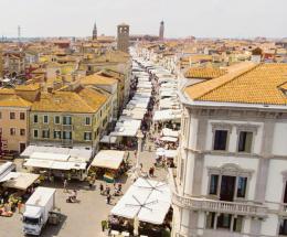 Il mercato del giovedì: “Va reso più ordinato”