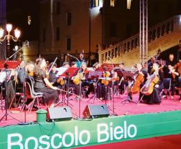 La città si trasforma in un teatro