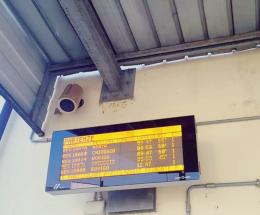 Ferrovia: un altro lunedì nero: ritardi record, pendolari furiosi