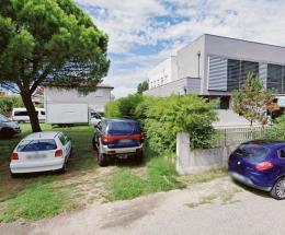 La Emmanuel allarga i confini