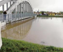 Bacchiglione in piena il sindaco attiva il Coc