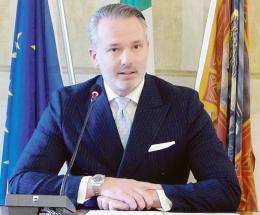 Mozione per salvare la classe prima