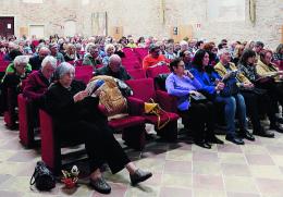 I versi rapiscono l’auditorium
