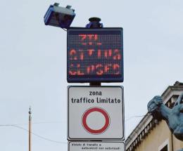 Ztl in tilt: fa multe da spenta