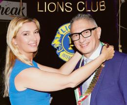 Scambio di martelletto al Lions 