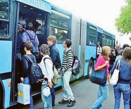 &ldquo;Autobus: meno corse e maggiori disagi&rdquo;