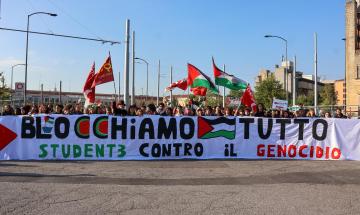 A decine di migliaia in piazza a sostegno della Global Sumud Flotilla