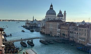 Aperto il ponte votivo verso la basilica di Santa Maria della Salute