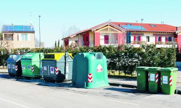 Rifiuti, tornano gli incontri Veritas