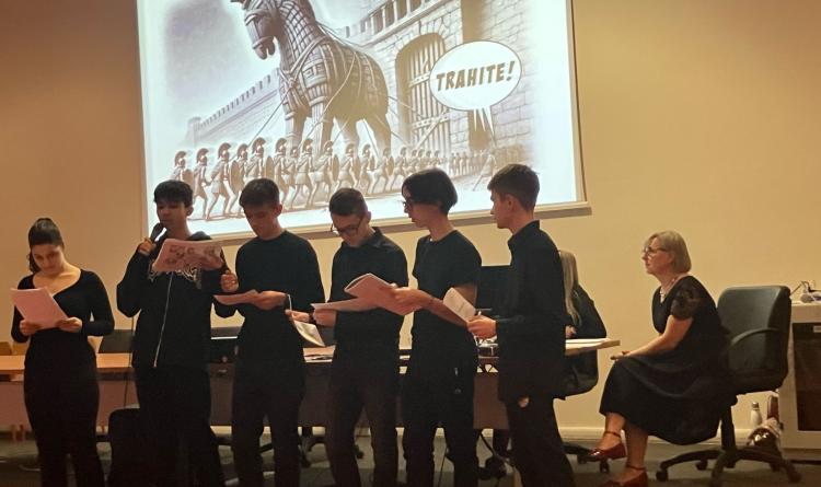 Nella notte del liceo Classico i 40 anni del Teatro Veronese