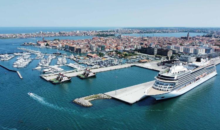 La citt&agrave; ora punta al luxury